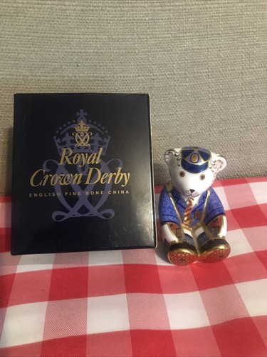 Royal crown derby schoolboy - royal,