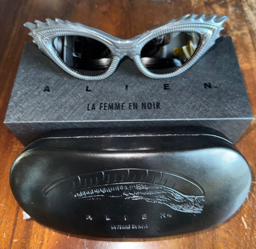 Alien xenomorph cat eye - alien,