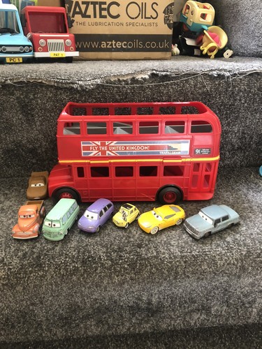 Disney pixar cars - london, bus