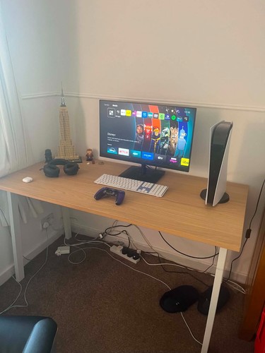 140 computer desk - 140,