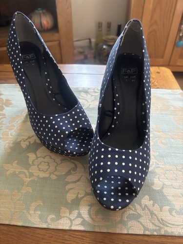 Blue polka dot shoes size - polka,
