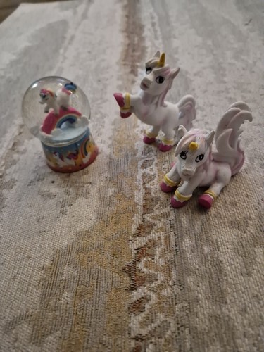 Set unicorns ornaments - of,