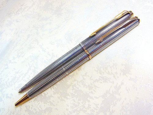 Parker cisele insignia - &,