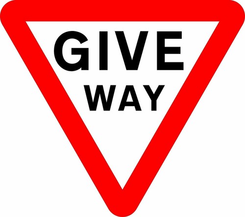 Give way traffic major - traffic,