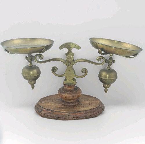 Italian weighing scales - weighing,