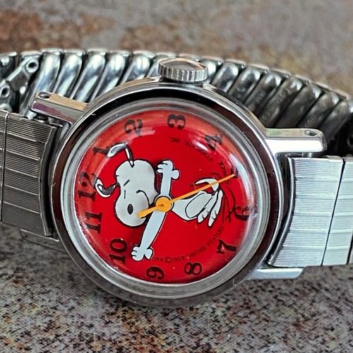 Vintage snoopy dancing red - snoopy,