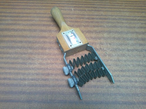 Vintage battery discharge - vintage,