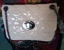 Beautiful Lulu Guinness