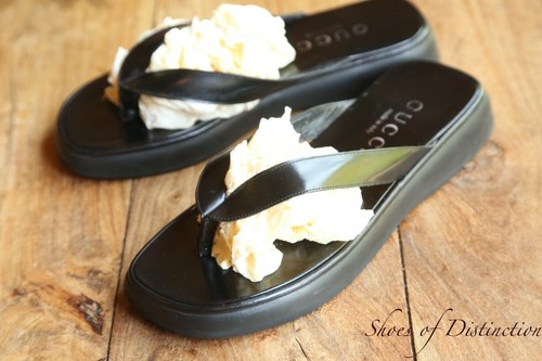 Gucci black leather sandals - black,