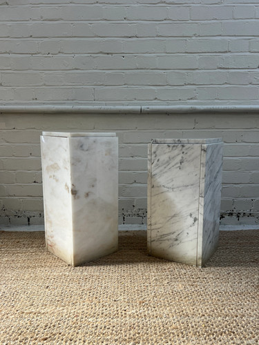 Small marble plinth - small, grey