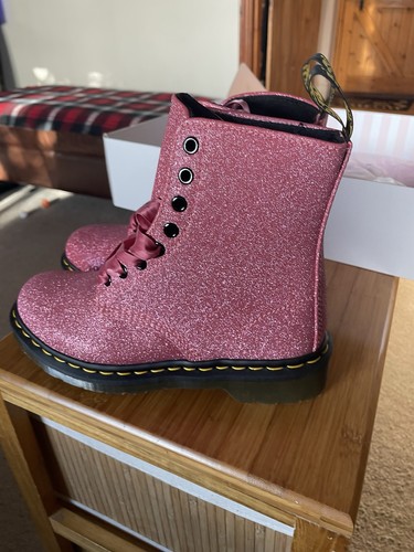 Doc martens brand - martens,