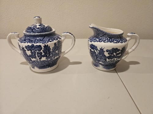 Blue willow sugar bowl and - blue,