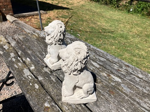 Two rustic heavy sitting - two,