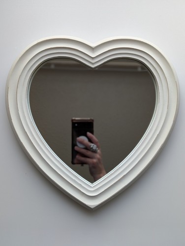 Shabby chic white heart - , wall