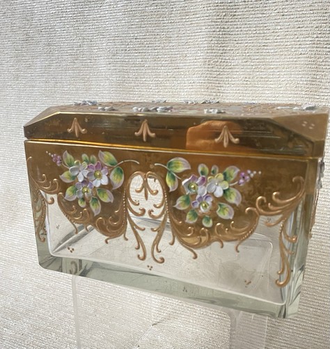 Fabulously decorated - a,