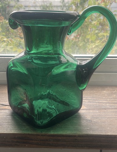 Emerald green glass - green, jug