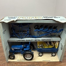 FORD DELUXE FARM SET MODEL 7710 TRACTOR COMPLETE ERTL 1/16th DIE CAST MODEL