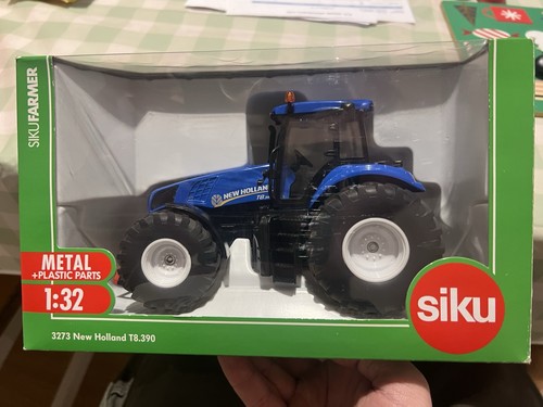 Siku scale tractor new - siku,