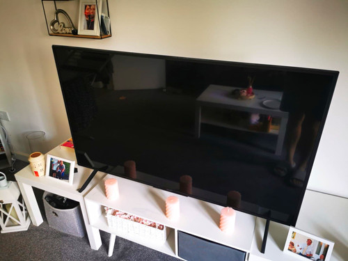 Led 2160p flat - 55”,