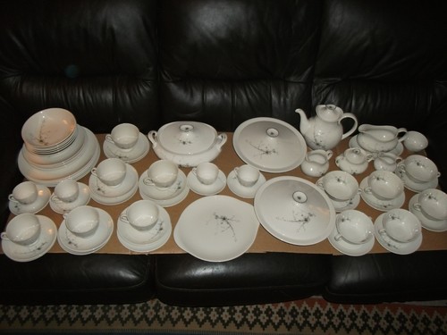 Large royal doulton greenbrier - royal,