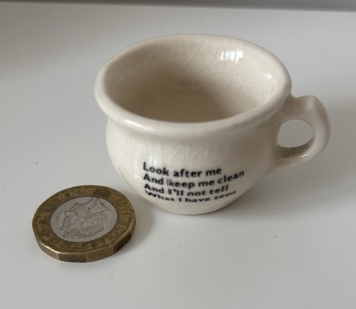 Novelty chamber pot with - pot,