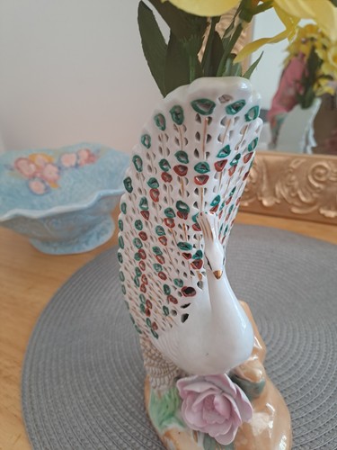 Unusal peacock vase - unusal,