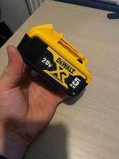 Genuine DeWalt DCB205 Li-ion