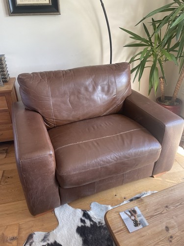 Cuddle chair loveseat - /,