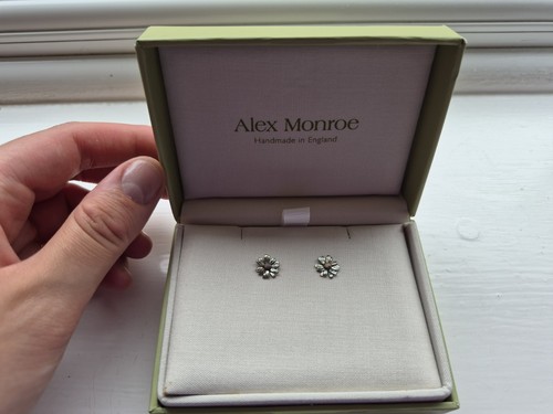Daisy stud earrings new alex - daisy, (new,
