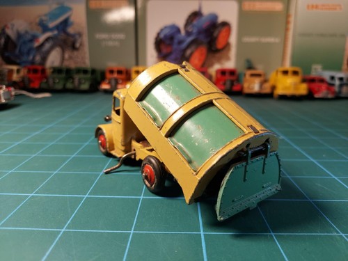 Dinky bedford - (meccano),