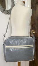 Fred Perry Messenger Shoulder
