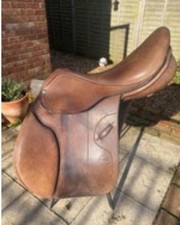 17.5 Inch Brown Leather Pessoa Saddle Changeable Gullet