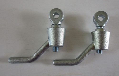 Two ramp fastener - ,