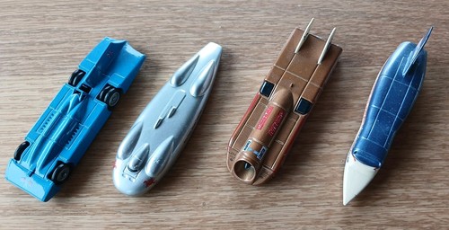 Lledo land speed record set - land,