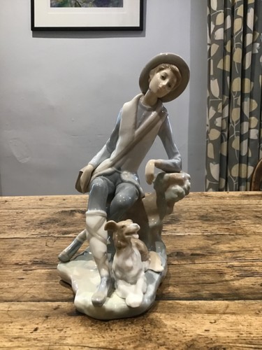 Lladro vintage figurine young - lladro,