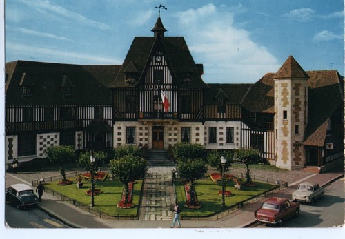 Cpsm deauville la plage - la,