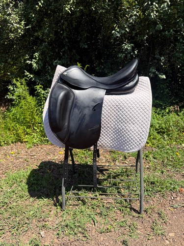 Prestige roma dressage saddle - roma,