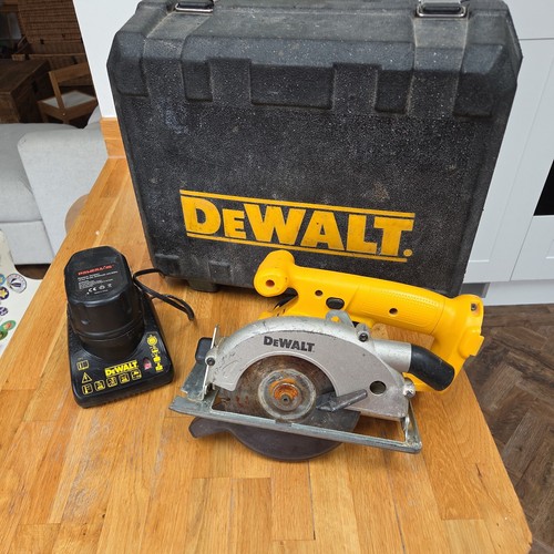 Dewalt dw935 cordless 4v - dewalt,