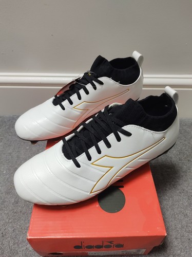 Diadora football boots brand - diadora,