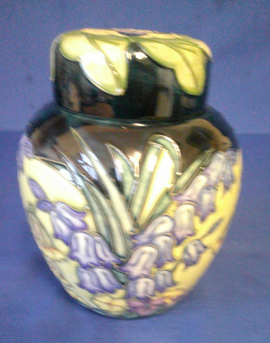 Moorcroft ginger jar - moorcroft,