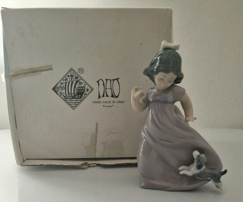 Nao lladro girl running - nao,