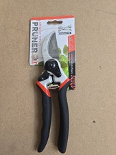 Wilkinson Sword Bypass Pruner, Straight Head, Graphite Non-Stick Coated Blades,