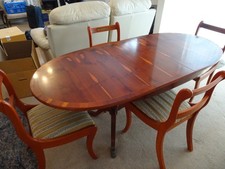 Yew Pedestal formal Extending