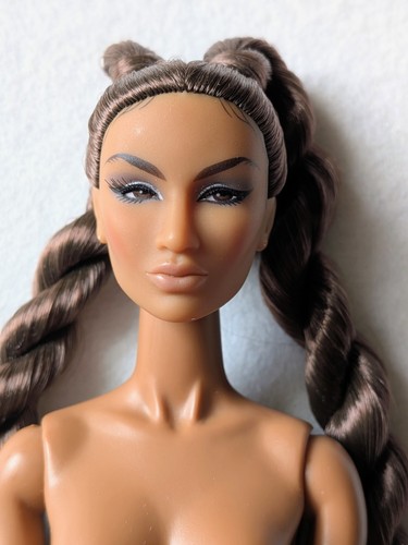 Fashion royalty integrity toys - royalty,