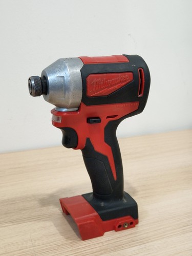 Milwaukee m18 cblid - m18, 18v
