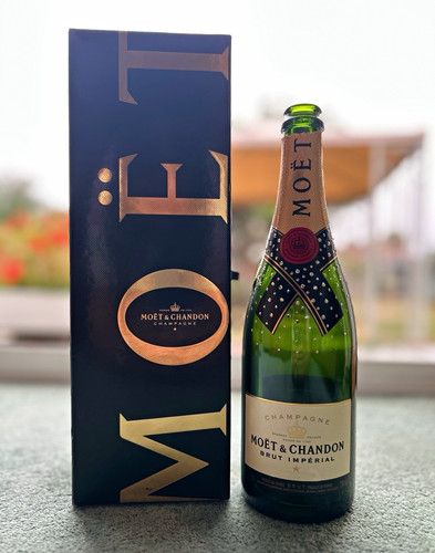 Moët chandon be fabulous - &, 'be