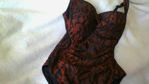 Nip tuck animal print - animal, one