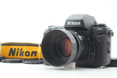 Mint hood n 227xxx nikon - w/hood*,