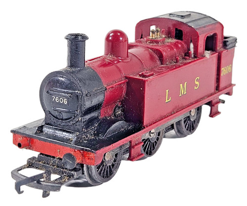 Hornby r52 gauge lms - oo, maroon