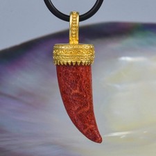 Tiger Claw Design Red Sponge